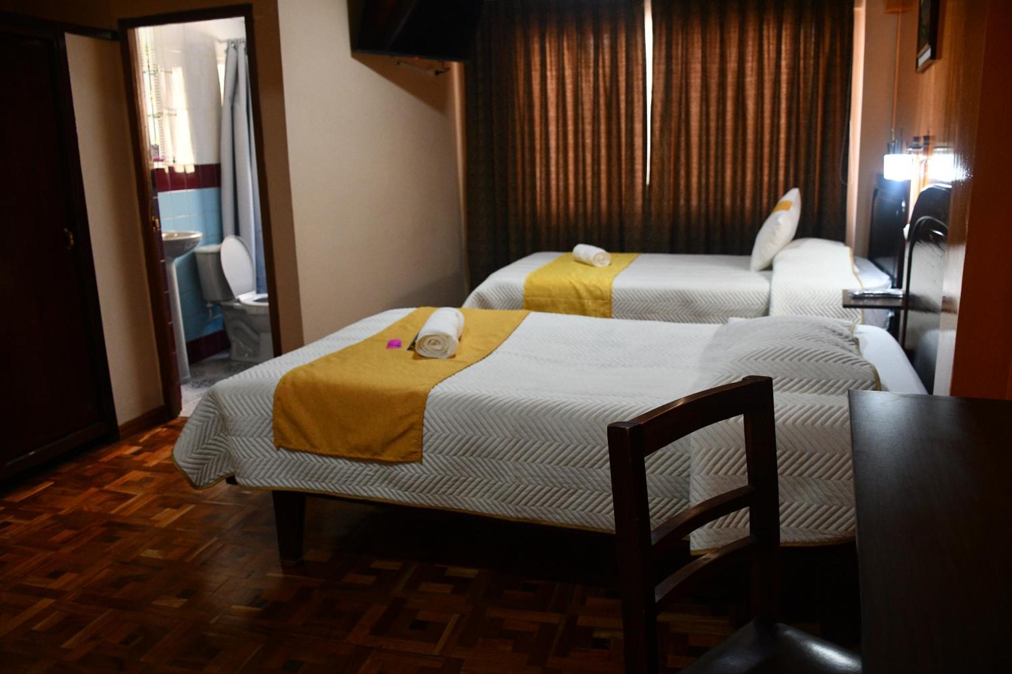 Hotel Express La Paz Bagian luar foto