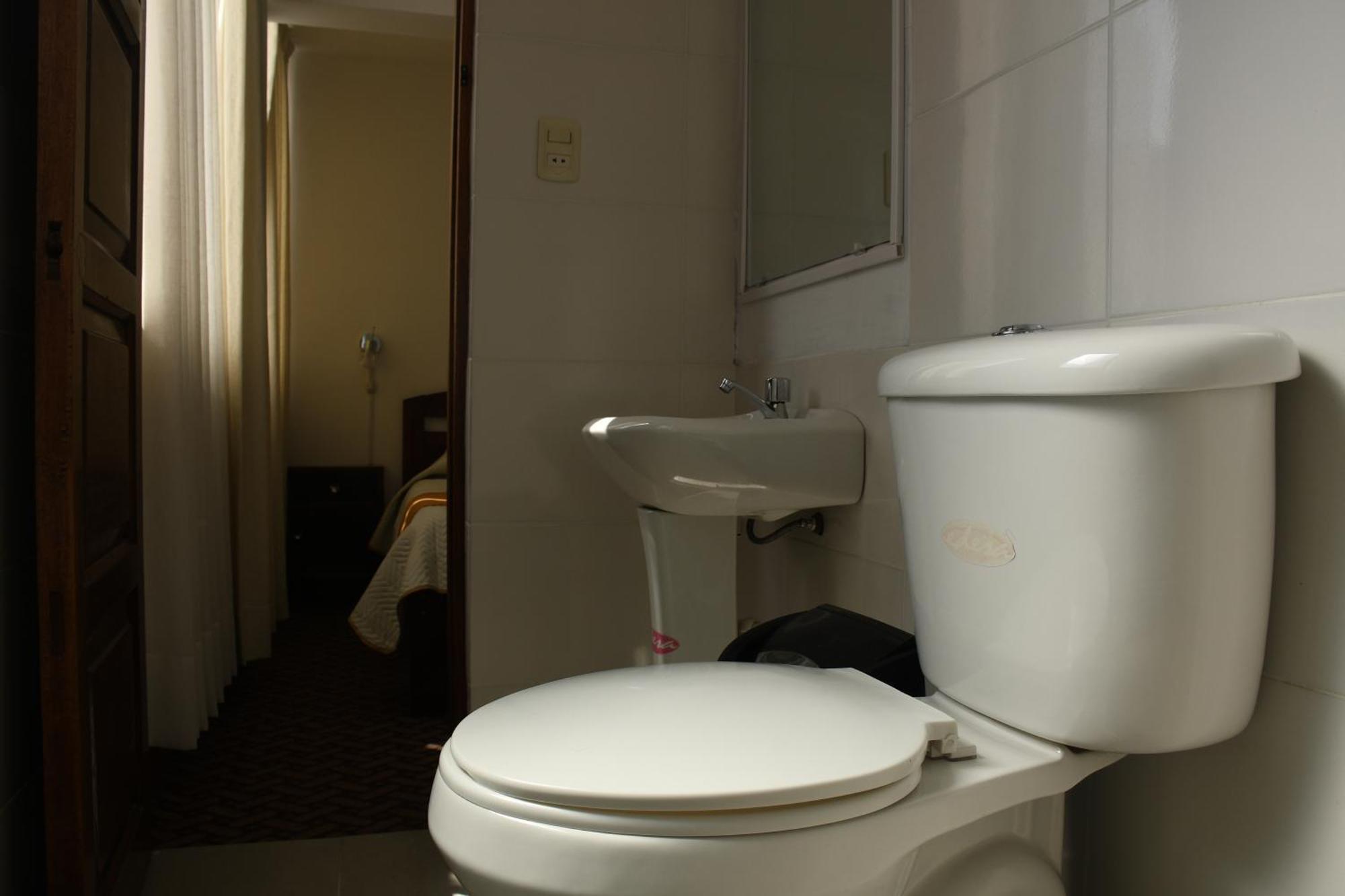 Hotel Express La Paz Bagian luar foto